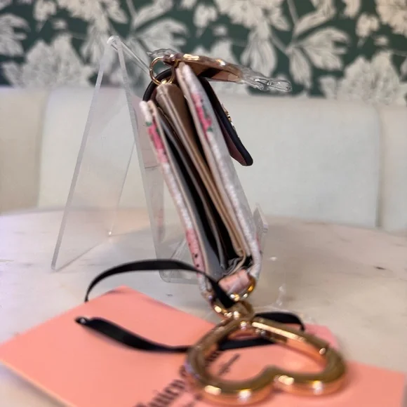 Juicy Couture Pink and White Wallet With Strawberry Details NWT - Picture 6 of 7